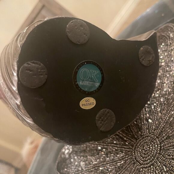 Gorgeous Metallic Silver & Crystal Vase! - Picture 14 of 17